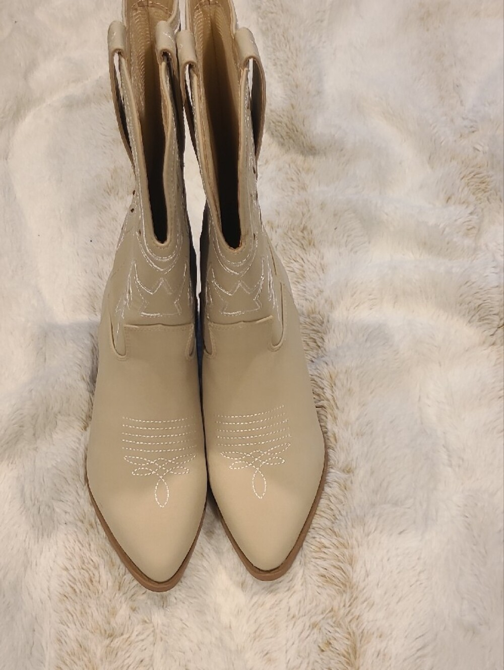 Soda Cream Western Stitch-Detail Mid-Calf Boots - Picture 2 of 4